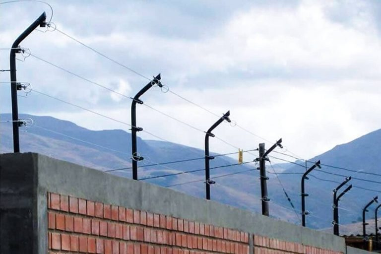 Cercos-Electrico-Empresas-1024×683-1-768×512